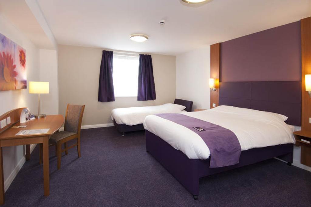 Premier Inn Birmingham City - Aston 客房 照片